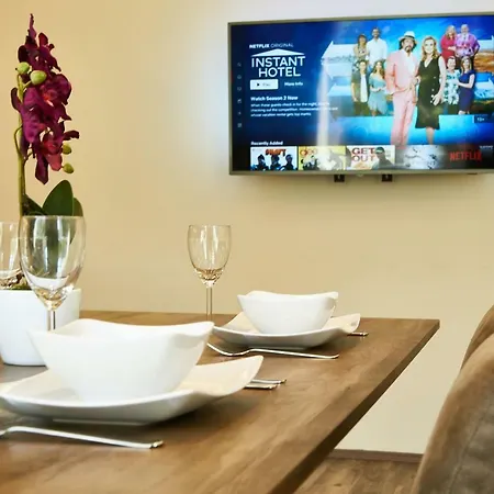 Apartment P2 | *